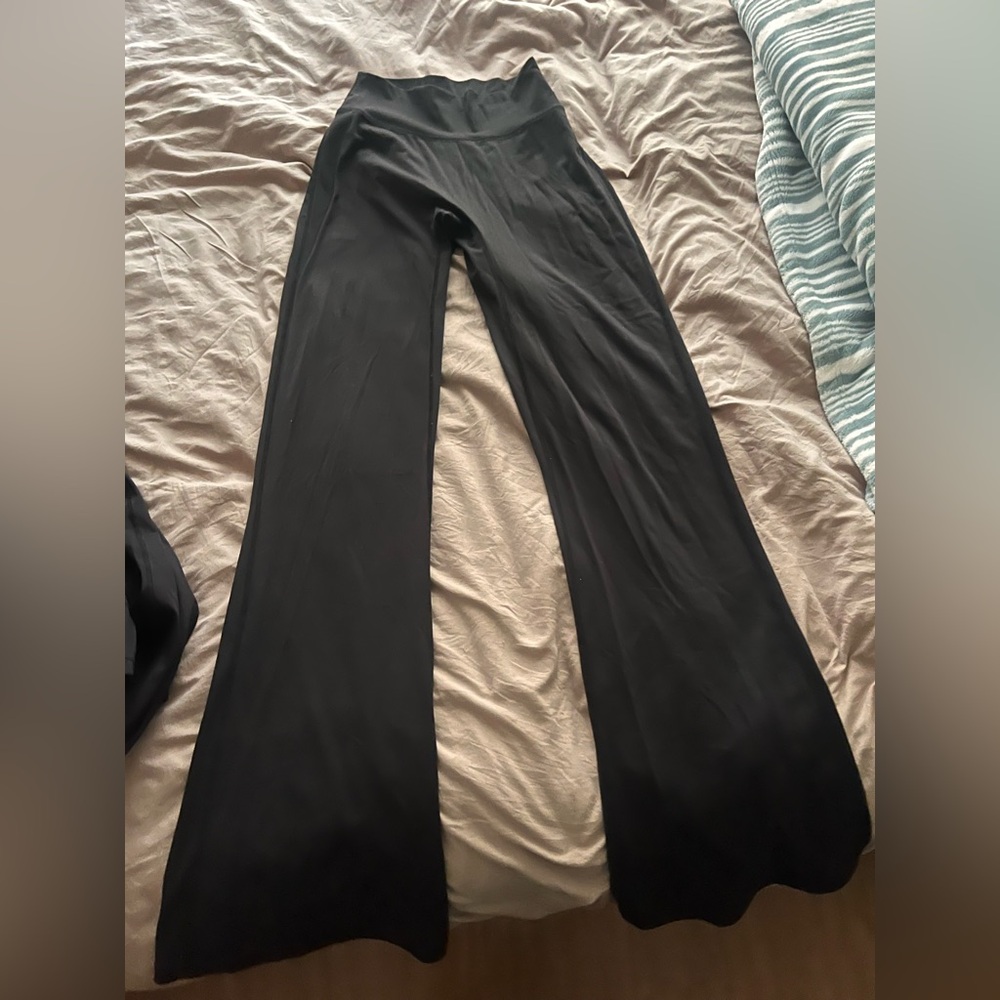 YOUNG LA flare leggings